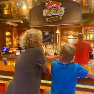 Meet your Posher, Vicki